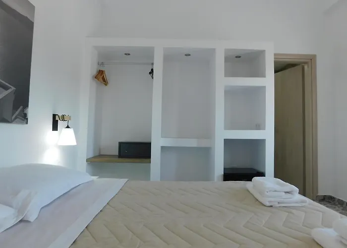 Hotel Fira Veronica *