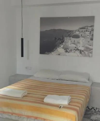 Fira Veronica Hotel Imerovigli (Santorini)