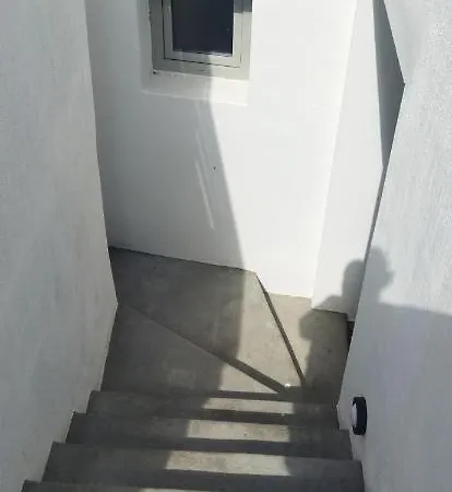 Fira Veronica 酒店 *